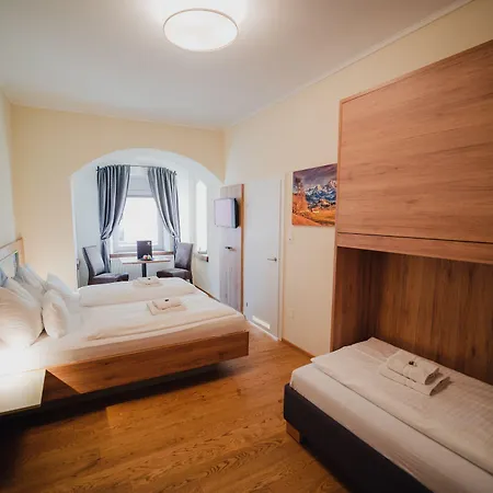 Restaurant Roessl 3* Виндишгарстен