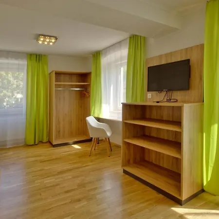 מלון Restaurant Roessl ווינדישגרסטן